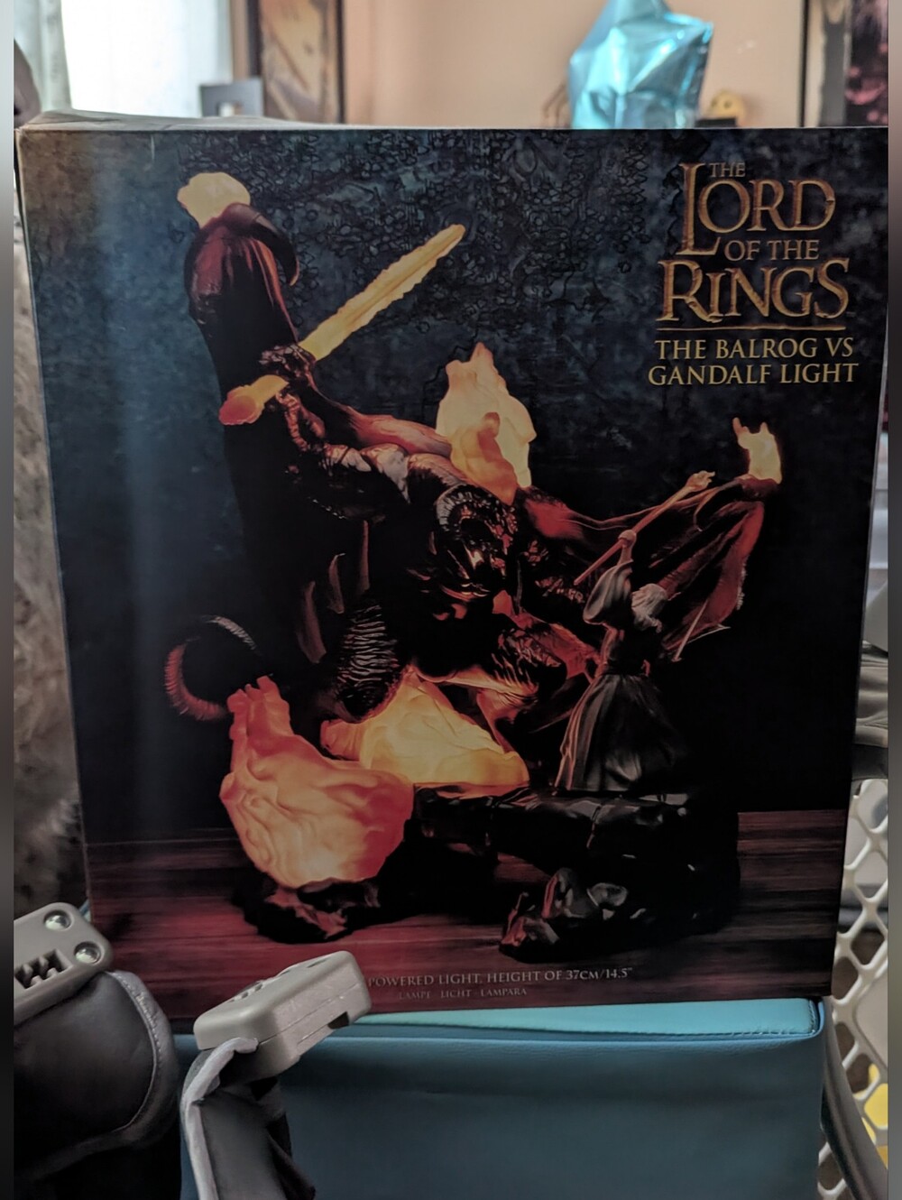 The Lord of the Rings The Balrog vs Gandalf Light Statue - Black & Gold
